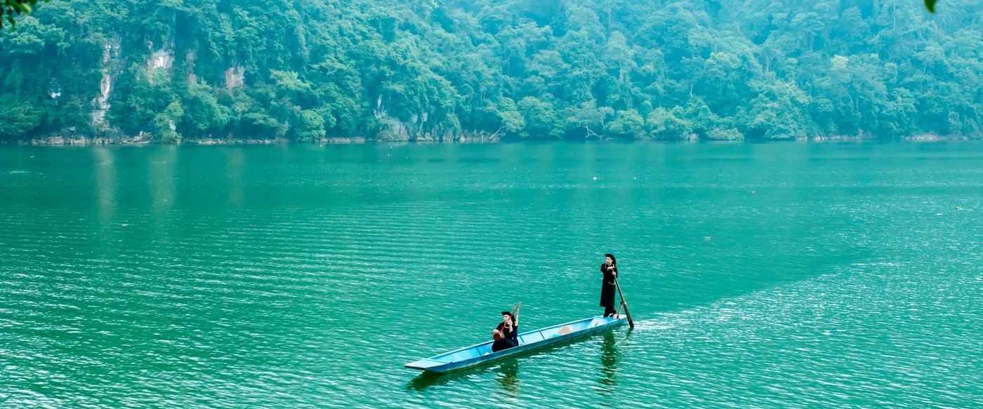 Dugout canoe on Ba Be Lake