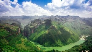 The Nho Que River winding through the Ma Pi Leng canyon in the far north
